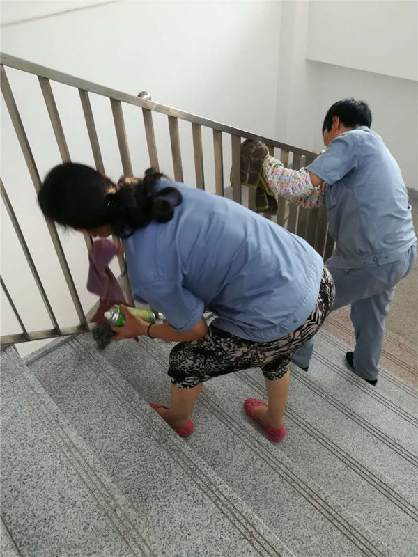 不锈钢扶手.png