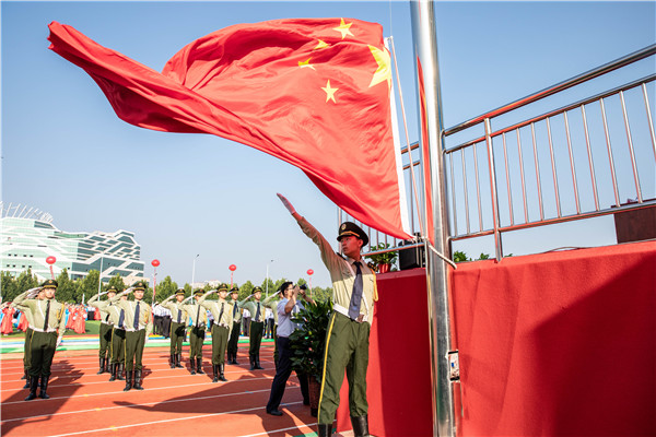 升国旗.jpg